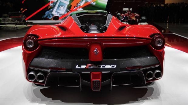 FOTOS: El nuevo Ferrari y otros carros de lujo que se lucen en el ...