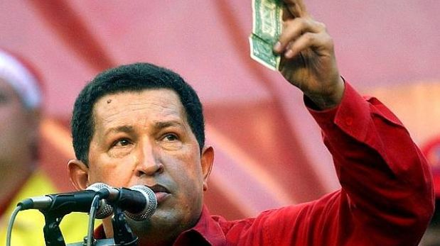 Hugo Chávez Frías, el presidente que cambió desde la moneda hasta el huso horario