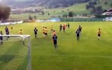 VIDEO: el increíble golazo de arco a arco en el fútbol austriaco