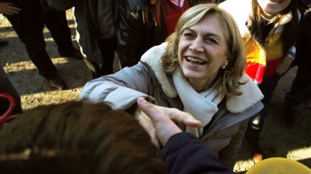Chile: Evelyn Matthei ya es oficialmente la candidata que enfrentará a Bachelet