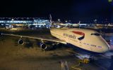Sudáfrica: avión choca contra el aeropuerto antes de despegar