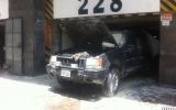 Una camioneta se incendió en el cruce de Ocoña y Camaná, en el Cercado de Lima