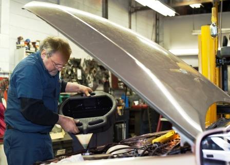 El Método Más Fácil Para Limpiar El Radiador De Tu Auto. - 36ehi47