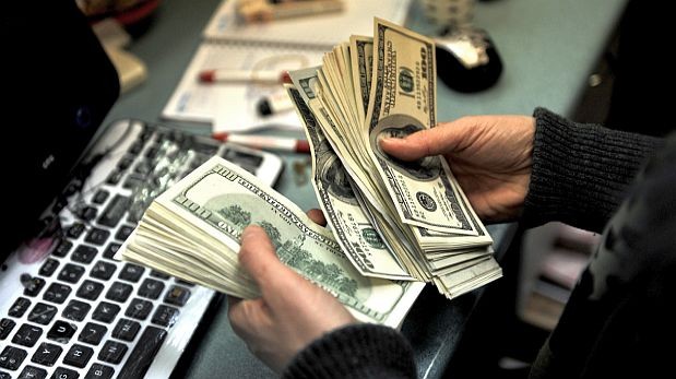 Cuatro razones que están haciendo bajar el precio del dólar