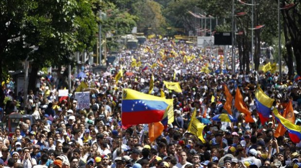 Miles salieron hoy a repudiar el gobierno de Maduro. (Foto: Reuters).
