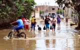 Damnificados podrán refugiarse en colegios hasta el jueves 20