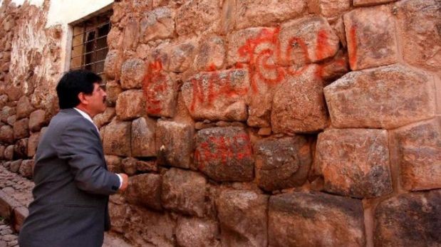 Denuncian nuevas pintas en muros incas