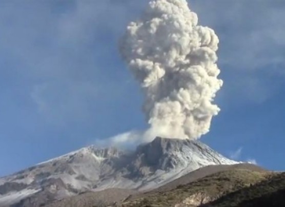 Ubinas: explosión de hoy sería la más fuerte desde el 2006