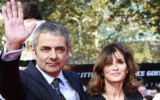 "Mr. Bean" deja a su esposa por actriz 28 años menor que él