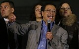 Colombia: Santos restituye a suspendido alcalde de Bogotá