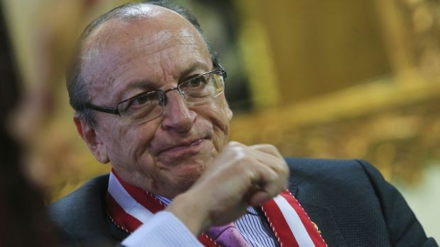 Peláez: "Álvarez tiene que decir quiénes conforman esa mafia"