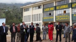 Delincuentes asaltaron local del Gobierno Regional de Apurímac