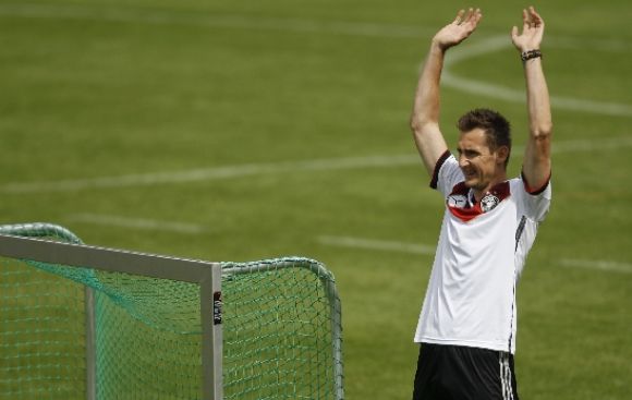 Alemania dio lista 23 seleccionados con Klose como único '9'