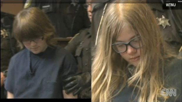 Dos niñas apuñalan 19 veces a amiga como parte de un juego