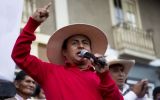 Santos dice que no fugará y afrontará acusaciones en su contra