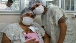 'Papás canguros', conexión especial en la Maternidad de Lima