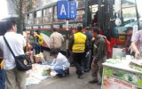 Ambulantes obstaculizan paradero en Av. Abancay