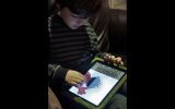 Una mujer denuncia a Google porque su hijo compró en línea