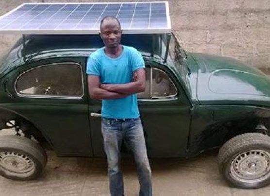 Este VW escarabajo funciona con energía solar y eólica