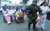 Adultos mayores del Hogar Canevaro rindieron homenaje al Perú