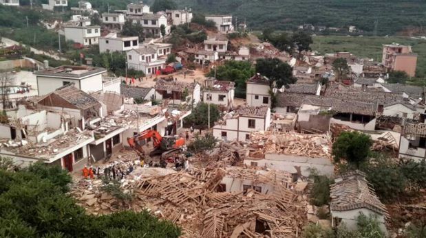 Terremoto en China: al menos 175 muertos y 1.400 heridos
