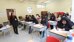 Directores y subdirectores de colegios públicos rinden examen
