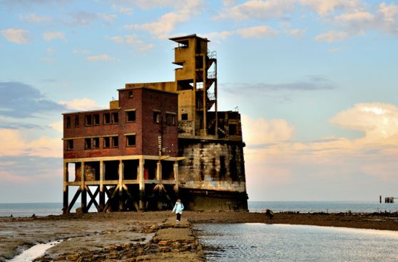 Vivir aislado: Venden fortaleza en medio del mar por US$800.000