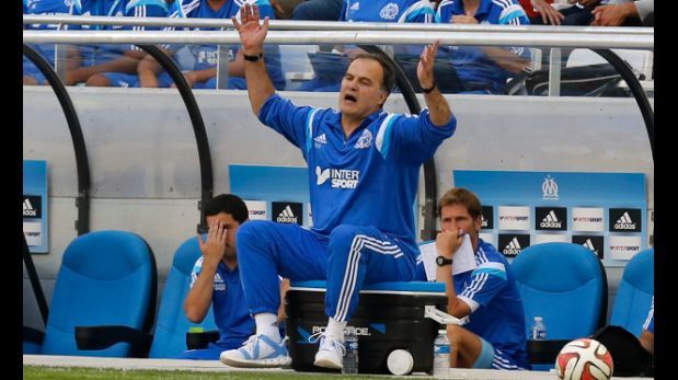 Bielsa sorprende a admirador Bielsa sorprende a admirador