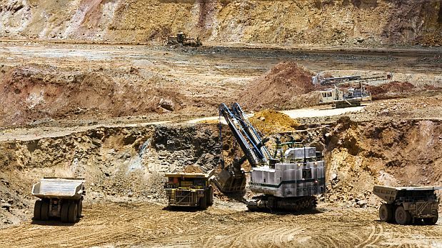 Mineras de oro de China salen a comprar minas en todo el mundo