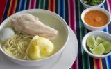 Afición por el caldo de gallina empuja importaciones del ave