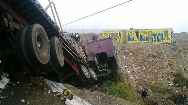 Choque entre camión y tráiler dejó un muerto en Asia