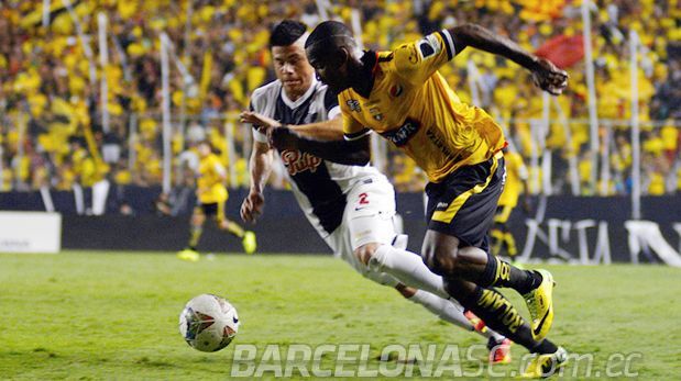 Barcelona de Ecuador ganó 1-0 a Libertad por Copa Sudamericana