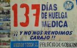 Médicos volvieron a chocar con policías a 137 días de la huelga