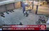 Mira cómo estos delincuentes se llevan motos de un colegio
