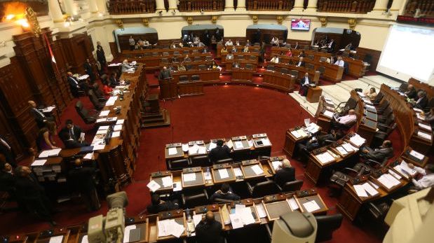 Aprueban no reelección de presidentes regionales y alcaldes