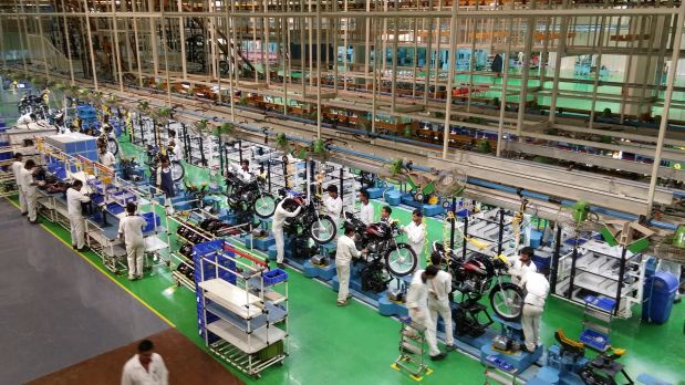 En los últimos tres años, la industria nacional ha sufrido una contracción de 7,4% y una pérdida de 150 mil empleos. (Foto: Archivo)