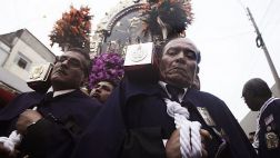 Muro, anda, museo, cosas, por Josefina Barrón