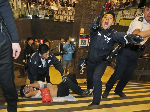 Hong Kong: Protestas dejan 40 detenidos y cuatro heridos