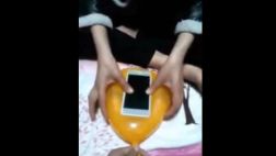 Aprende a hacer una carcasa barata para tu iPhone con globo