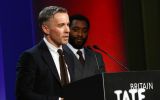Duncan Campbell recibió el Premio Turner