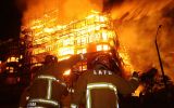 EE.UU.: Gigantesco incendio afectó el centro de Los Ángeles