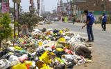 Comas: alcalde culpa a vecinos morosos por basura en las calles