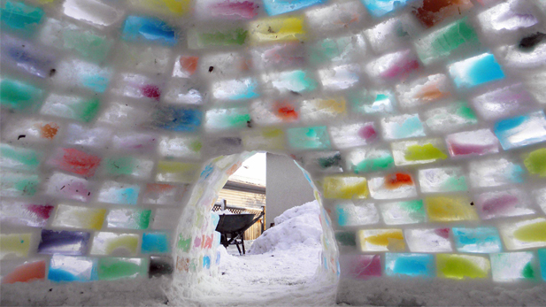 Casa de colores: Mira cómo se construyó este curioso iglú