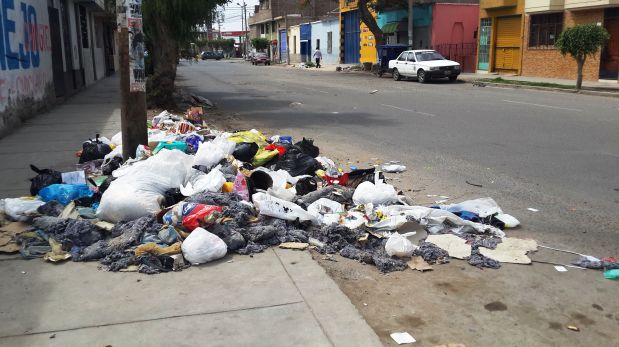 Burgomaestre de Chiclayo prometió erradicar la basura acumulada