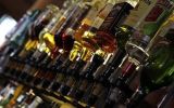 Trabajar largas horas aumenta el riesgo de alcoholismo