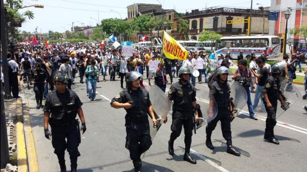 Opositores a ‘ley pulpín’ llegan hasta avenida Abancay
