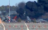 España: Diez muertos y 13 heridos al estrellarse un F-16 griego