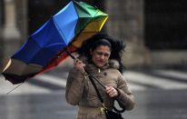 España en alerta por fuerte temporal de vientos y lluvias
