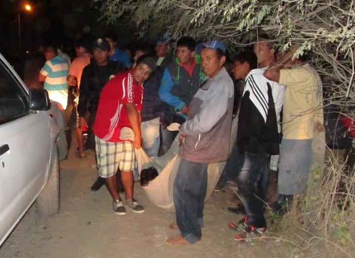 Sullana: Arrojan el cadáver de un joven a un canal de regadío