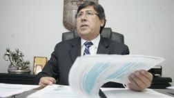 Fiscal incauta diamantes y esmeraldas a Guillermo Alarcón